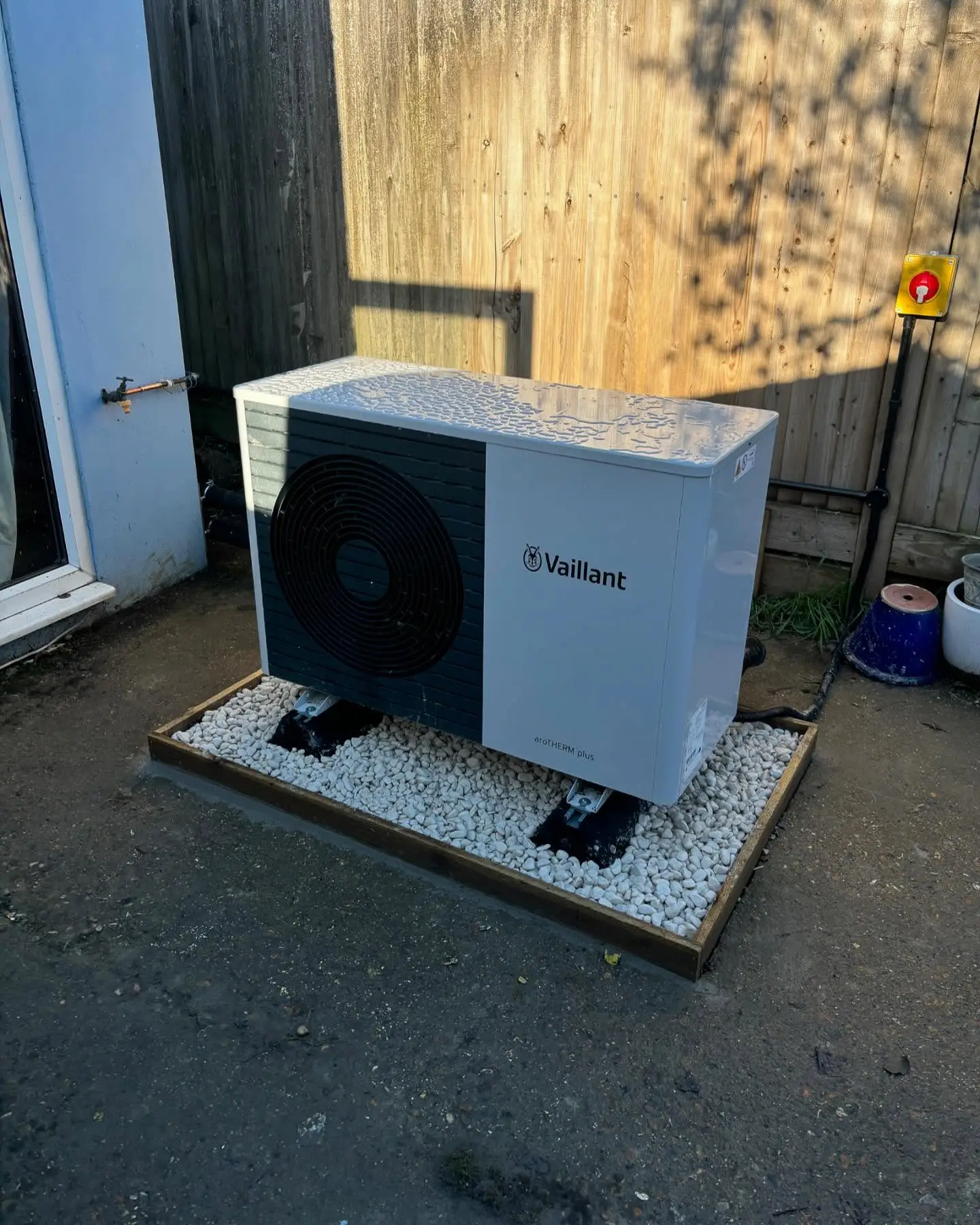 A Compact Heat Pump Installation for a Young Sussex Couple